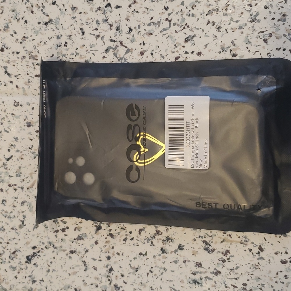 I phone 11 pro max case in black w gold heart